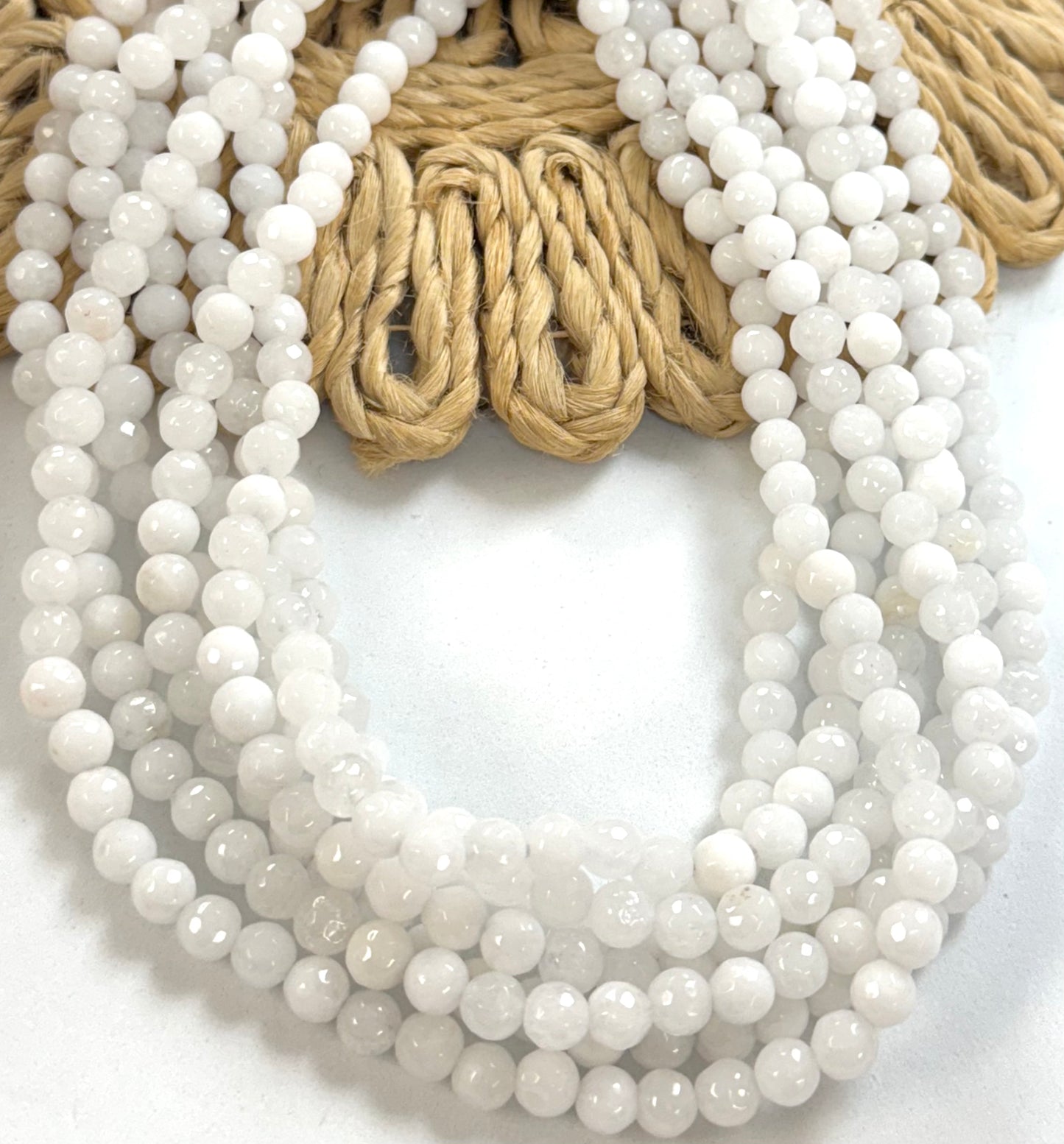 6mm White Round Jade Facetado