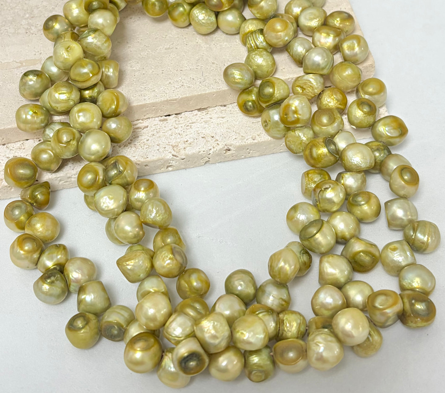 10mm Green Zigzag Freshwater Pearl