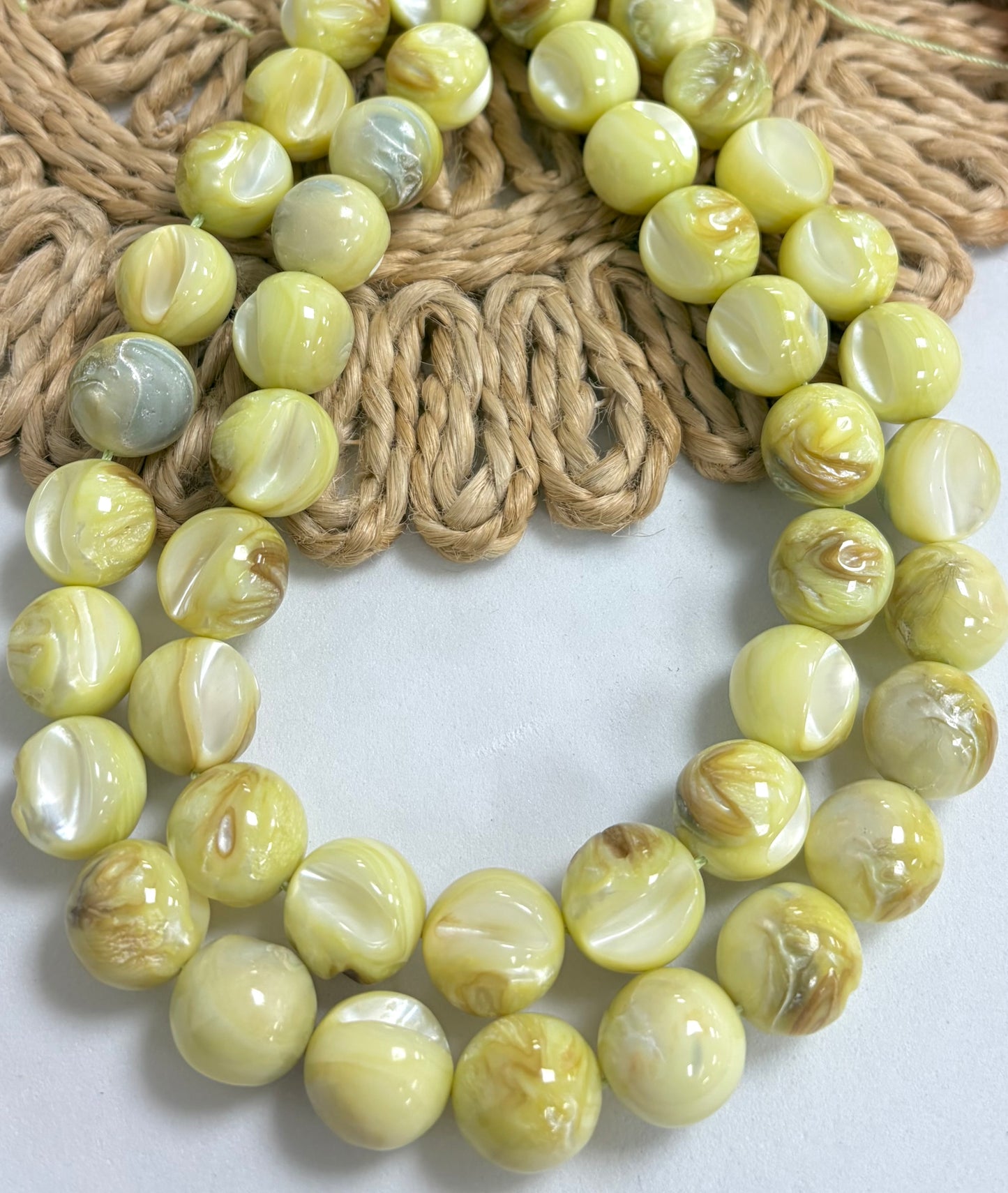 14mm Madre Perla Round Color