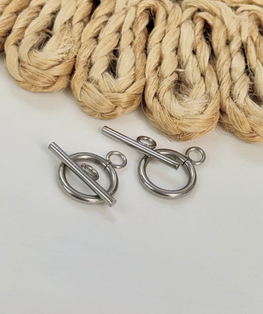 Steel Plata Circle Toggle Clasp