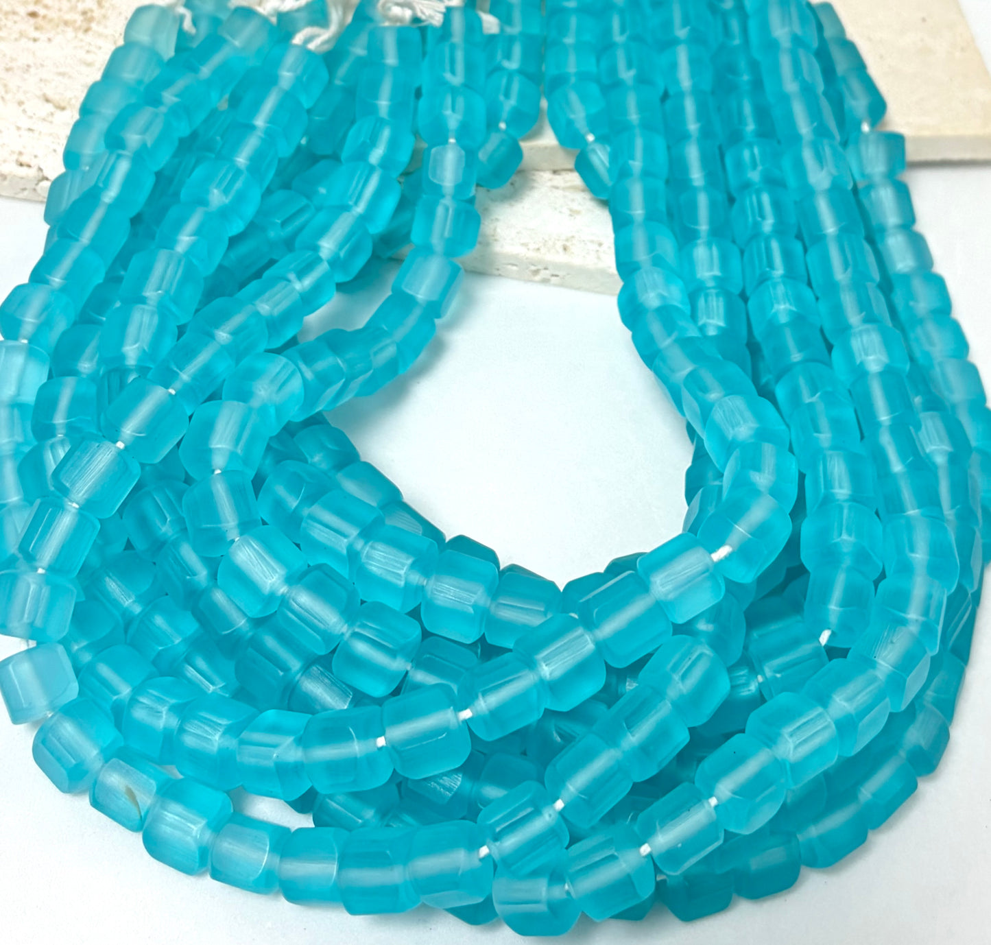 Cubics Resin