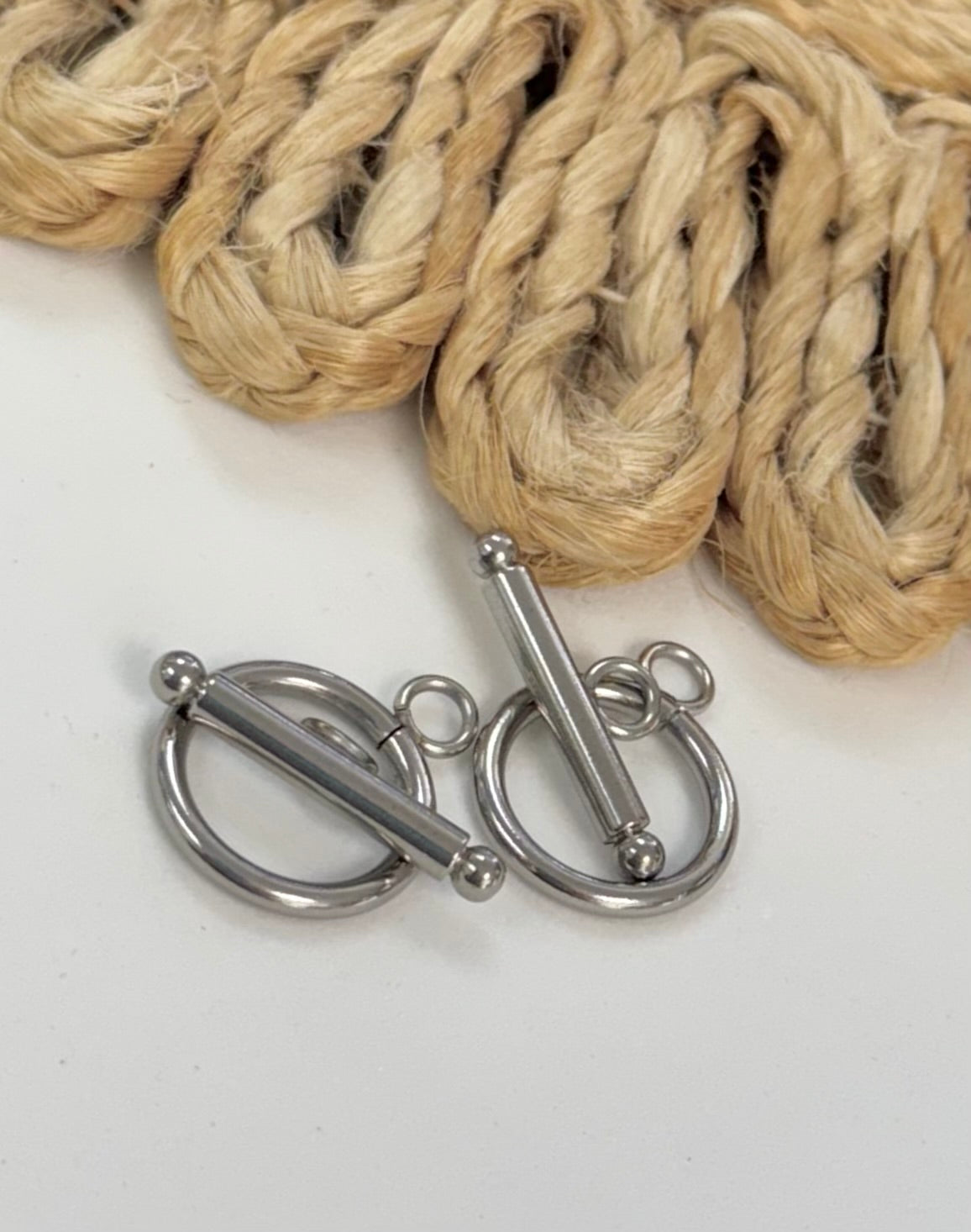 Steel Plata Circle Toggle Clasp