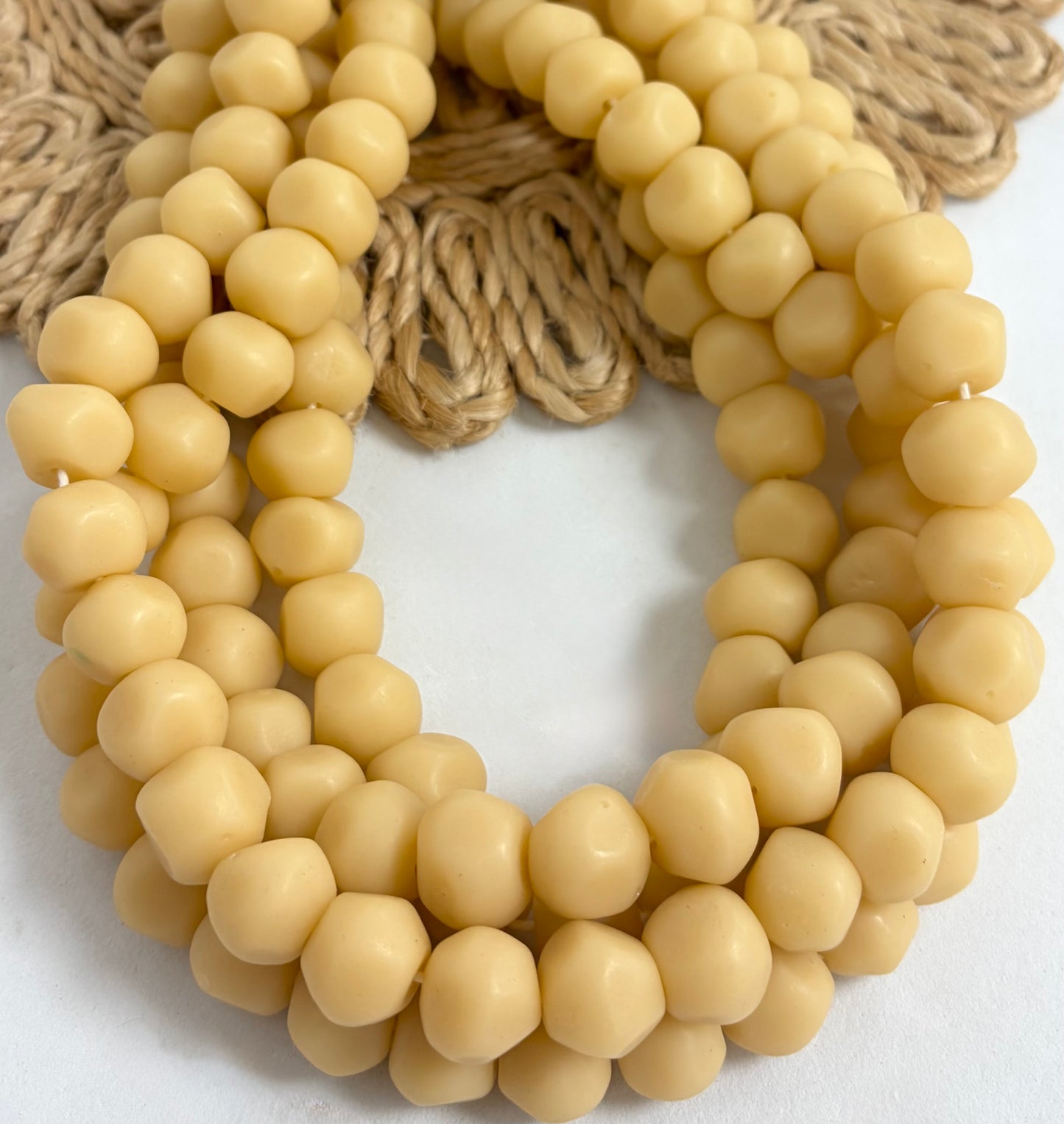 Irregular Round Resin
