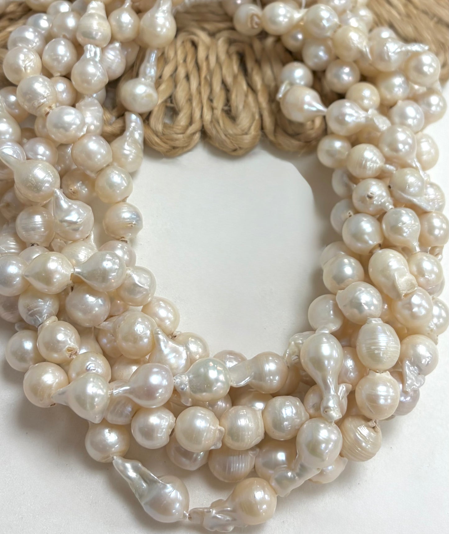 10mm Round White Barroca Pearls