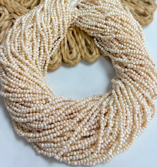 Round Grade D 4mm Pearls