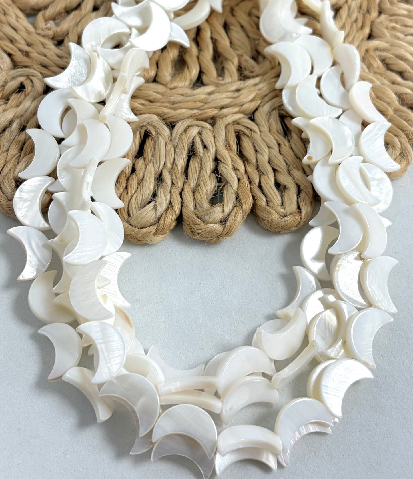 Madre Perla White Moon