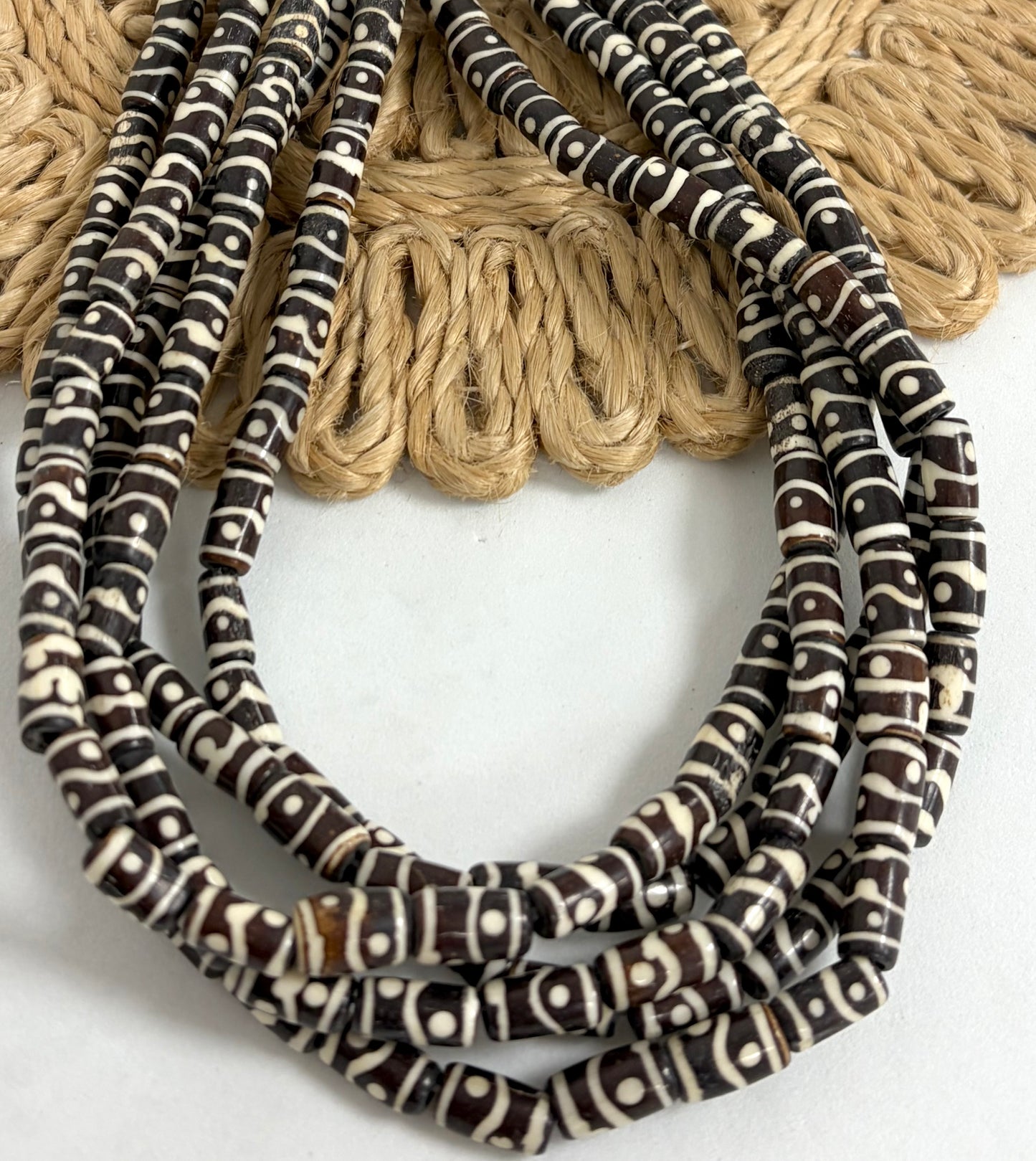 Lines & Dots Tybetan Bone