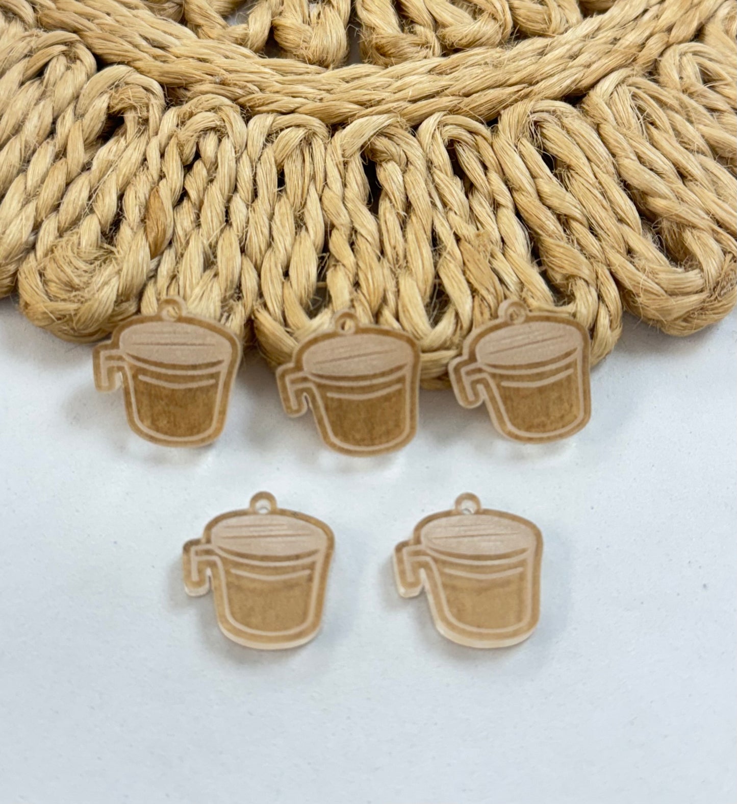 Tacita de Mantequilla en Madera / Acrílica